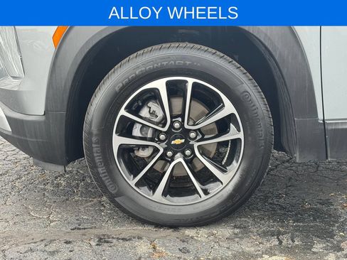 Used 2025 Chevrolet TrailBlazer LT AWD/4WD image 7