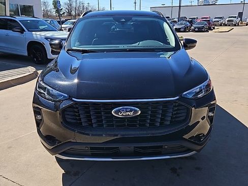 Used 2025 Ford Escape Platinum AWD/4WD image 2