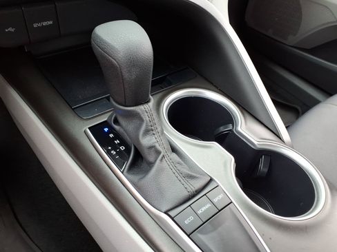 Certified 2024 Toyota Camry LE FWD image 19