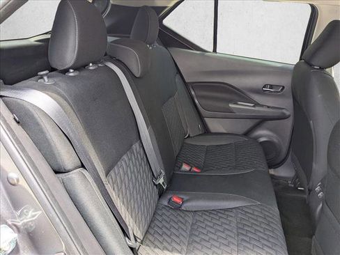 Used 2021 Nissan Kicks SV FWD image 19