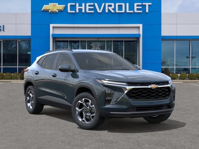 New 2026 Chevrolet Trax LT w/ Driver Confidence Package FWD image 7