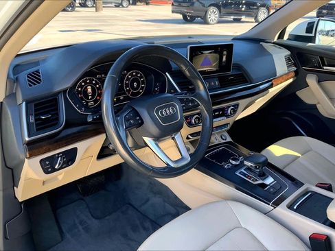 Used 2019 Audi Q5 Premium Plus w/ Premium Plus Package image 18
