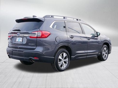 Used 2023 Subaru Ascent Premium w/ Convenience Package image 7