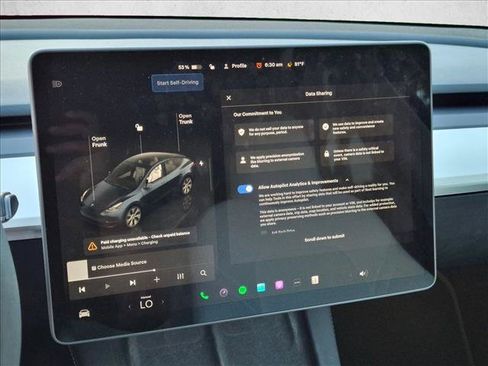 Used 2024 Tesla Model Y Long Range AWD/4WD image 18