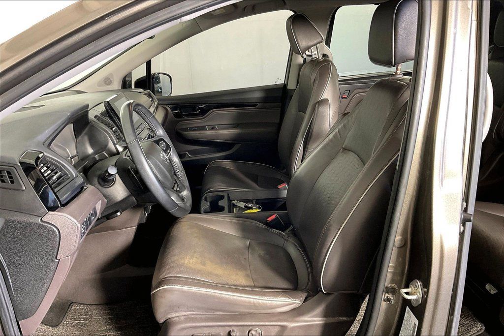 Used 2022 Honda Odyssey Elite image 32