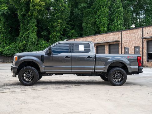 Used 2019 Ford F350 Platinum w/ Platinum Ultimate Package AWD/4WD image 4