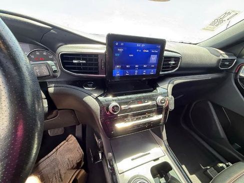 Used 2022 Ford Explorer ST-Line w/ Class IV Trailer Tow Package AWD/4WD image 11