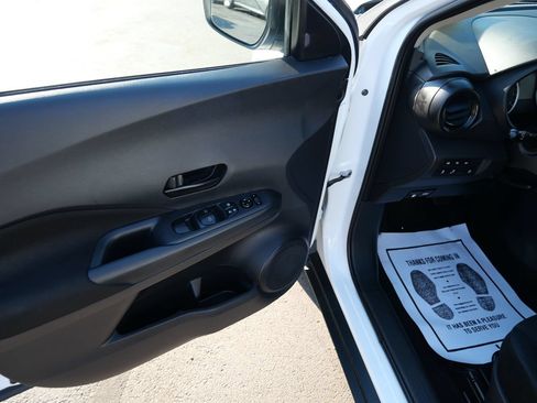 Used 2023 Nissan Kicks S FWD image 15