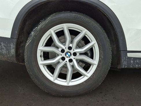 Certified 2023 BMW X5 xDrive40i w/ Premium Package image 9