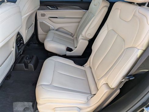 Used 2022 Jeep Grand Cherokee L Limited image 26