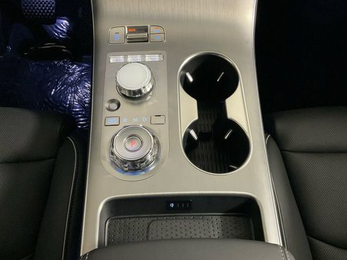 Used 2026 Genesis GV70 2.5T Advanced image 21