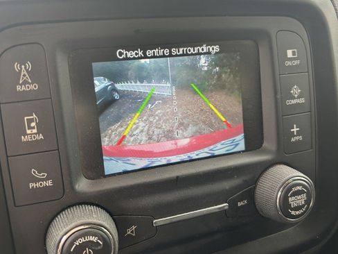 Used 2017 Jeep Renegade Altitude image 8