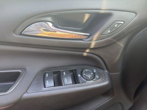 Used 2023 Chevrolet Equinox RS w/ RS Leather Package FWD image 20