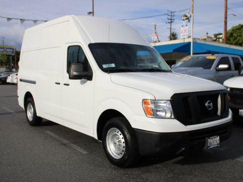 Used 2019 Nissan NV 2500 S image 1