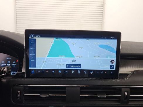 Used 2023 Lincoln Corsair AWD w/ Equipment Group 101A image 28