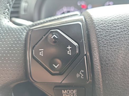 Used 2024 Toyota 4Runner TRD Off-Road image 21