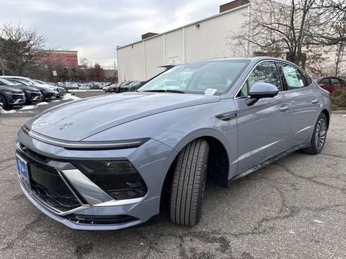 New 2026 Hyundai Sonata Limited image 3