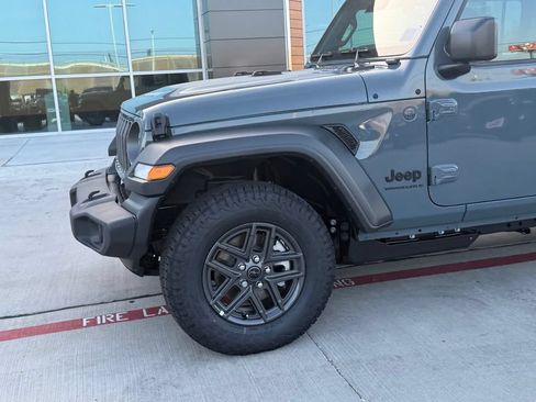 New 2026 Jeep Wrangler Unlimited Sport AWD/4WD image 9