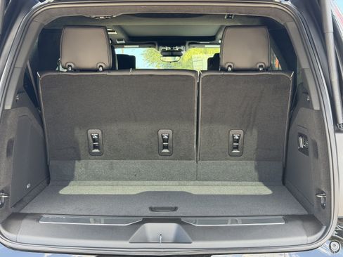 New 2026 Cadillac Escalade Platinum Sport AWD/4WD image 10