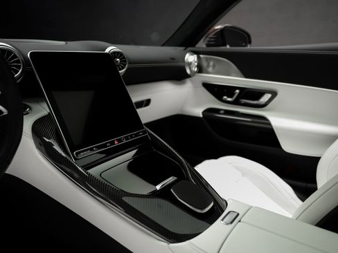 Used 2025 Mercedes-Benz AMG GT 63 image 48