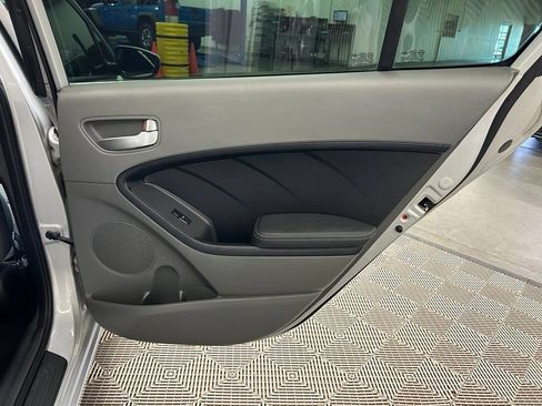 Used 2017 Kia Forte LX w/ LX Popular Package FWD image 11