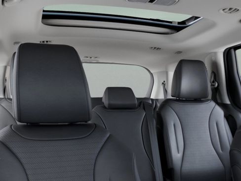 New 2026 Kia Carnival SX Prestige FWD image 27