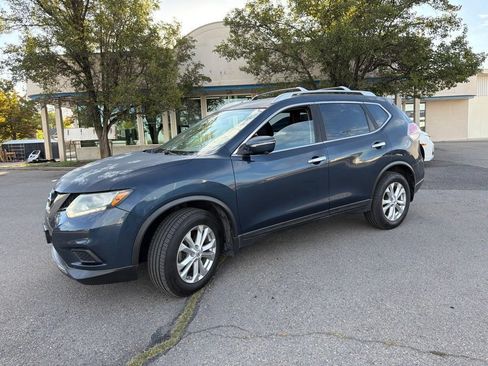 Used 2015 Nissan Rogue SV w/ SV Premium Package AWD/4WD image 16