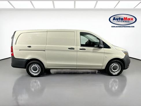 Used 2018 Mercedes-Benz Metris image 10