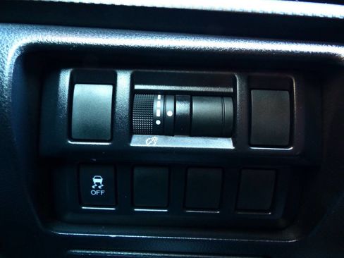 Used 2021 Subaru Impreza 2.0i Premium image 23