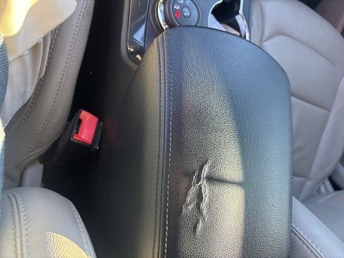 Used 2018 Ford Explorer XLT w/ Equipment Group 202A image 26