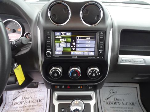 Used 2016 Jeep Compass High Altitude image 21