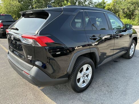 Used 2021 Toyota RAV4 XLE AWD/4WD image 10