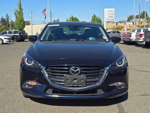 Used 2018 MAZDA MAZDA3 Grand Touring w/ Premium Equipment Package FWD image 13