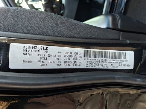 Used 2019 Dodge Durango GT image 30