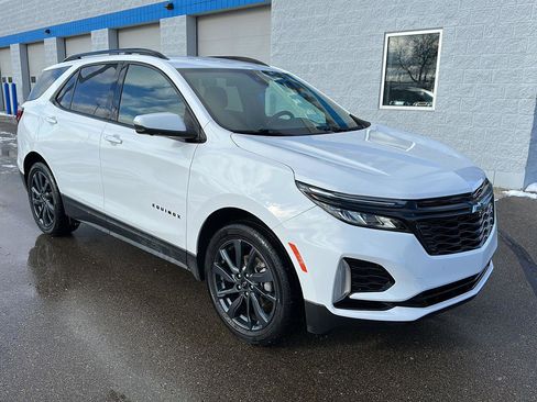 Certified 2024 Chevrolet Equinox RS image 13