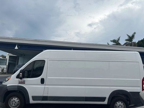 Used 2018 RAM ProMaster 3500 FWD image 2
