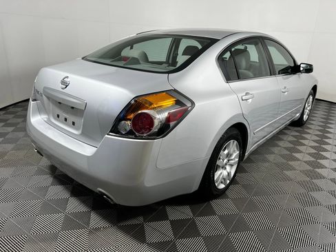 Used 2011 Nissan Altima 2.5 image 5