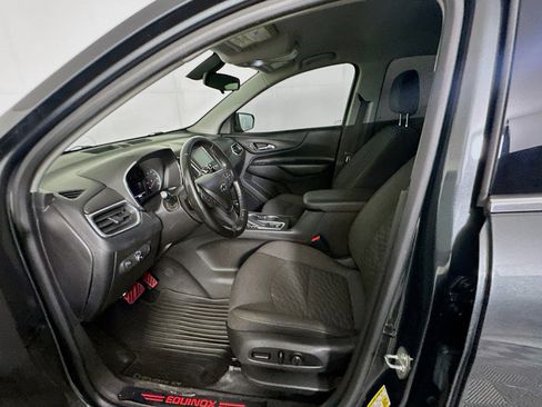 Used 2018 Chevrolet Equinox LT image 13