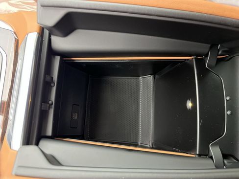 New 2026 BMW X5 xDrive40i w/ Climate Comfort Package image 17