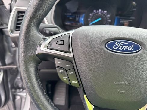 Used 2024 Ford Edge Titanium image 15