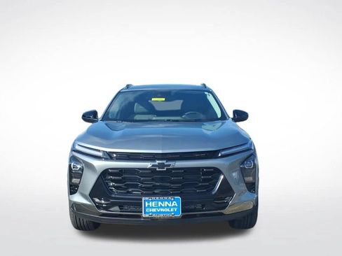 New 2026 Chevrolet Trax ACTIV w/ Sunroof Package FWD image 9