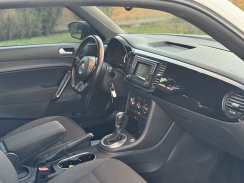 Used 2016 Volkswagen Beetle 1.8T S image 12