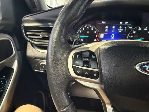 Used 2021 Ford Explorer XLT w/ Equipment Group 202A AWD/4WD image 21