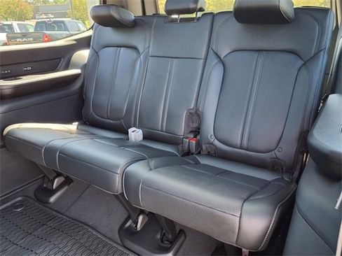 New 2025 Jeep Wagoneer Series II image 17