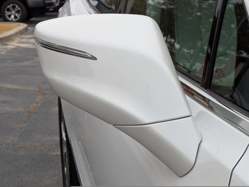 Certified 2024 Buick Enclave Avenir w/ Avenir Technology Package image 11