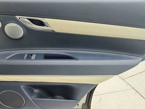 Used 2025 Genesis GV80 3.5T Prestige image 29