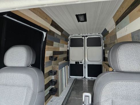 Used 2024 RAM ProMaster 3500 w/ Quick Order Package 22G SLT FWD image 36