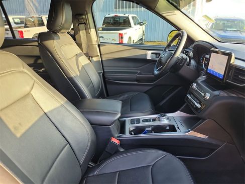 Used 2020 Ford Explorer Limited w/ Class III Trailer Tow Package image 37