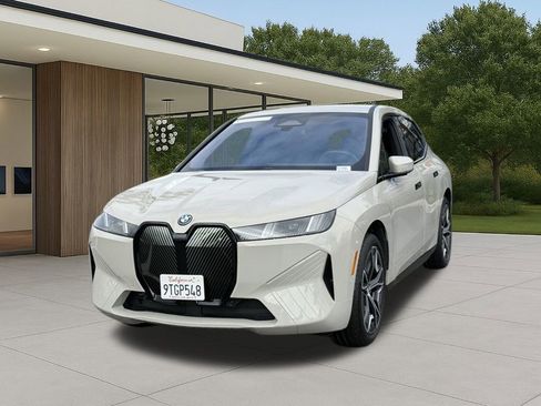 Used 2026 BMW iX xDrive45 w/ Climate Comfort Package image 3