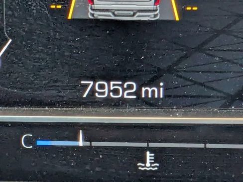 Used 2025 GMC Sierra 1500 SLT image 29